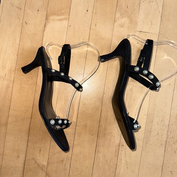 NWOTVANeLi Black /pearl sandal, 8,  CB2505 - Picture 4 of 5